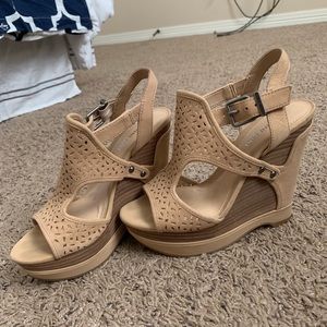 Gianni Bini Platform Wedges